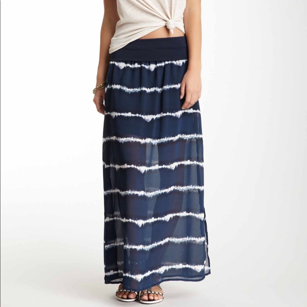 Adorable ankle length tie-dye  blue & white skirt